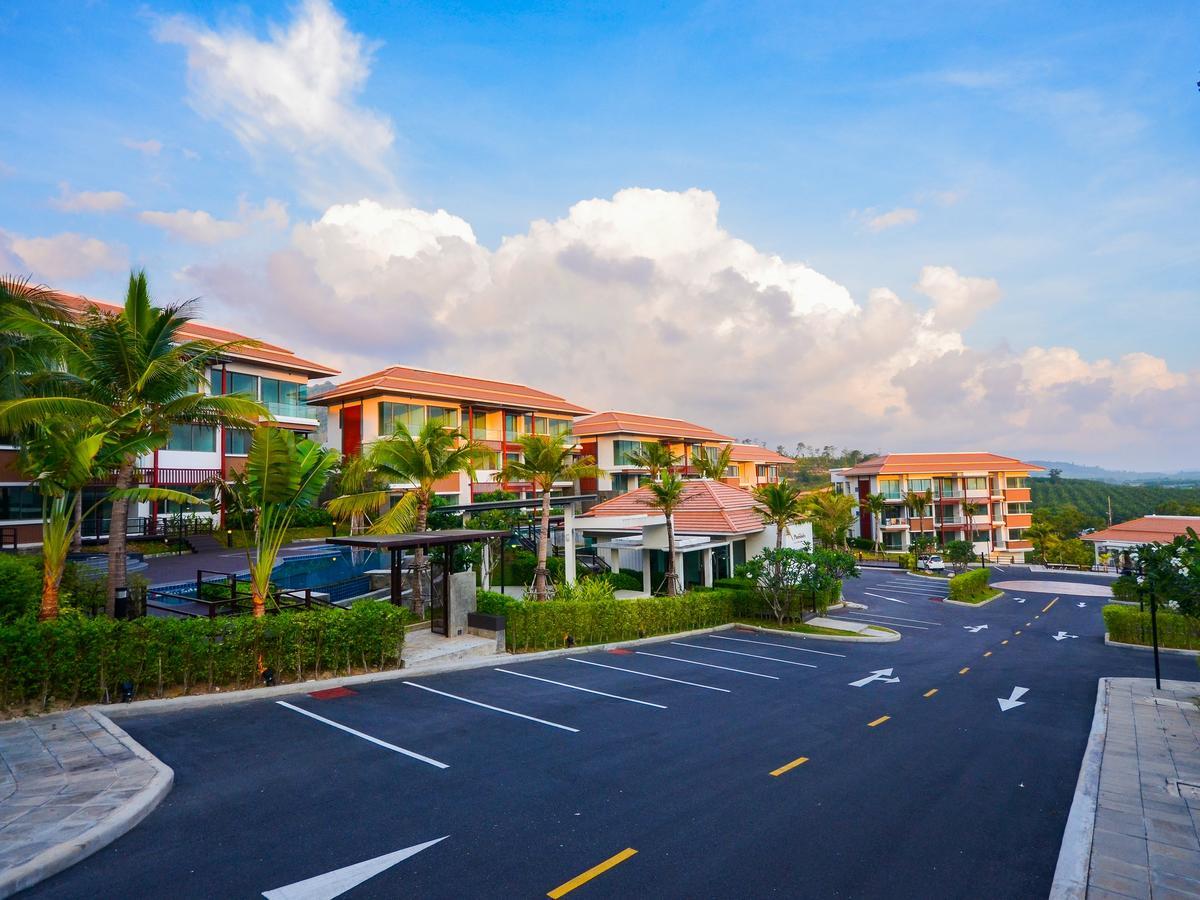 Phumundra Resort Phuket ภายนอก รูปภาพ