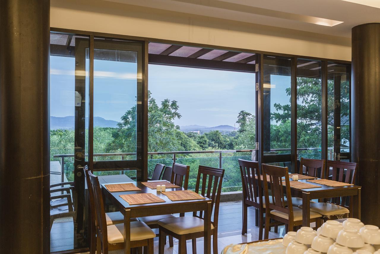 Phumundra Resort Phuket ภายนอก รูปภาพ